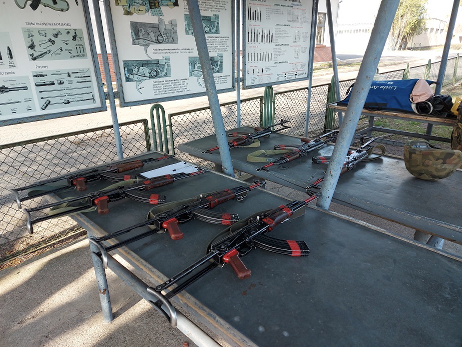 Wiosenne szkolenie proobronne WSAR dla młodzieży w poznańskim CSWLąd